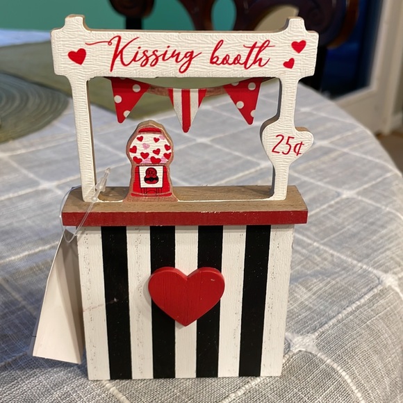 Black & White Striped Valentine Kissing Booth Tiered Tray Decoration SOLD OUT - Picture 3 of 3
